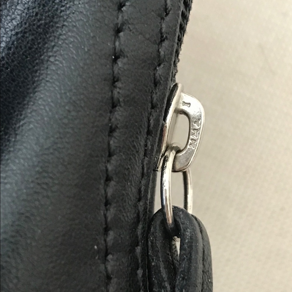 LONGCHAMP Leather Shoulder Bag EUC! - Picture 6 of 12